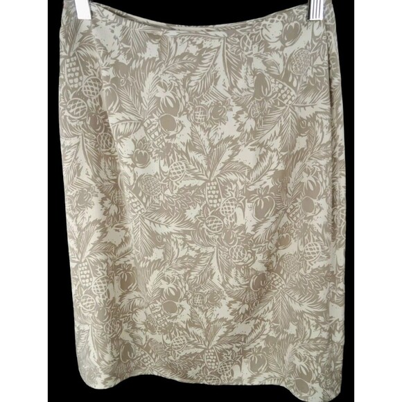 TOMMY BAHAMA SIZE 4 SKIRT SILK STRETCH WRAP FRUIT PRINT BUTTON - Picture 3 of 6